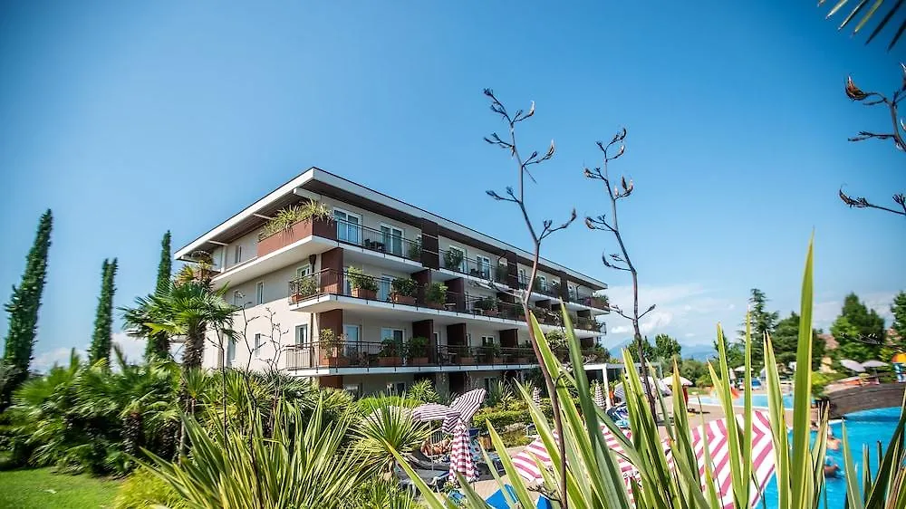 ****  פסקיארה דל גארדה Hotel Bella Italia איטליה