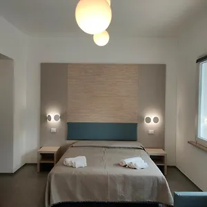 Apartament Iris Ar Holiday-home