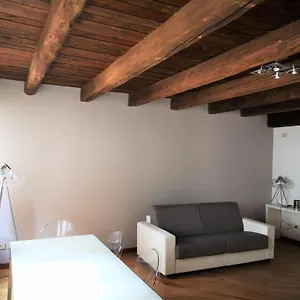 farolfi-apartments-palazzo-bargellini-panzacchi.emilia-romagnahotels.net/