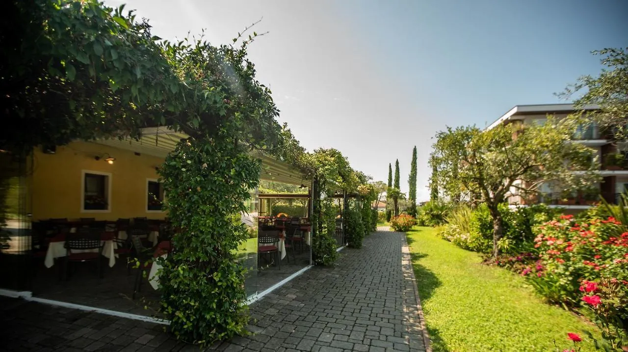 ****  Hotel Bella Italia Peschiera del Garda Italy