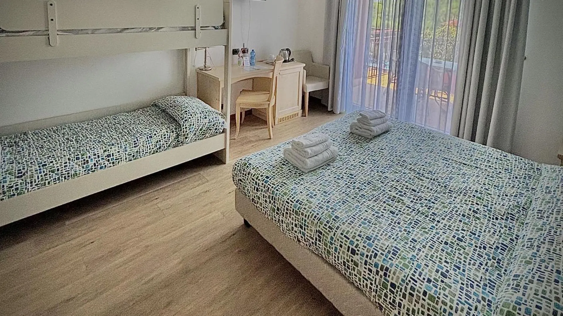 ****  Hotel Bella Italia Peschiera del Garda Italy