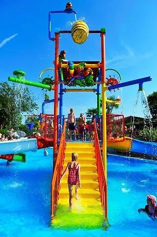 Hotel Bella Italia Peschiera del Garda 4*,
